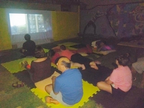 05/05/2018 - Cinema em Cena! Sessão de cinema a céu aberto e vivência teatral!