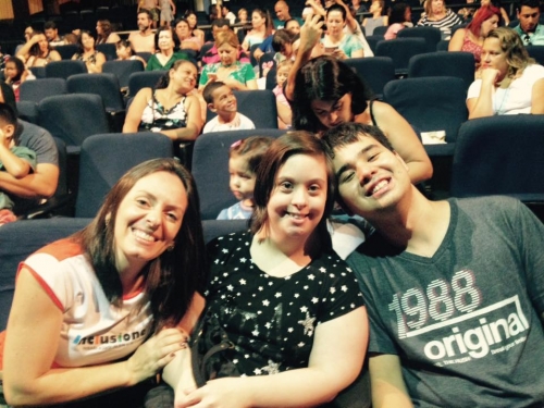 Inclusione Cidade à Fora - Teatro A Chapéuzinho quer ser Princesa!
