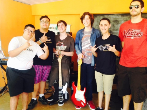 20/12/2018 - Curso de Férias de Dezembro! - Confraternização com Música ao Vivo!