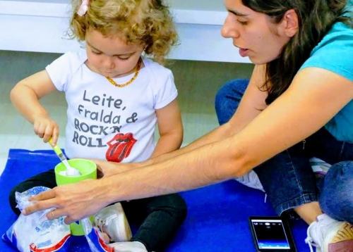 17/08/19 - Oficina de Massinha de Modelar Caseira!