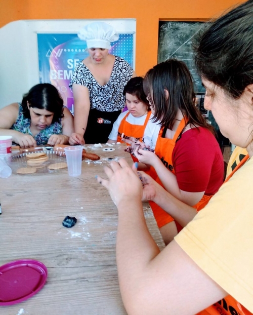 17/10/2019 - Oficina de Culinária e Confeitaria - Biscoitos Halloween!