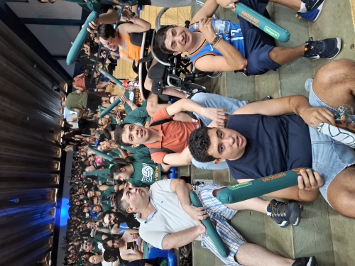 TORCIDA NO JOGO DE VÔLEI