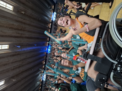 TORCIDA NO JOGO DE VÔLEI