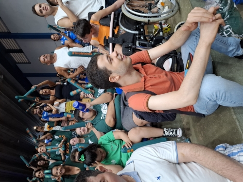 TORCIDA NO JOGO DE VÔLEI