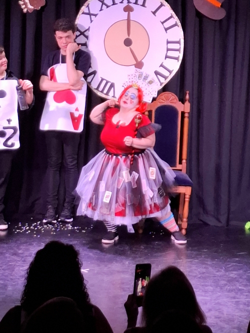 ESPETÁCULO INCLUSIVE: ALICE NO PAIS DAS MARAVILHAS (2025)